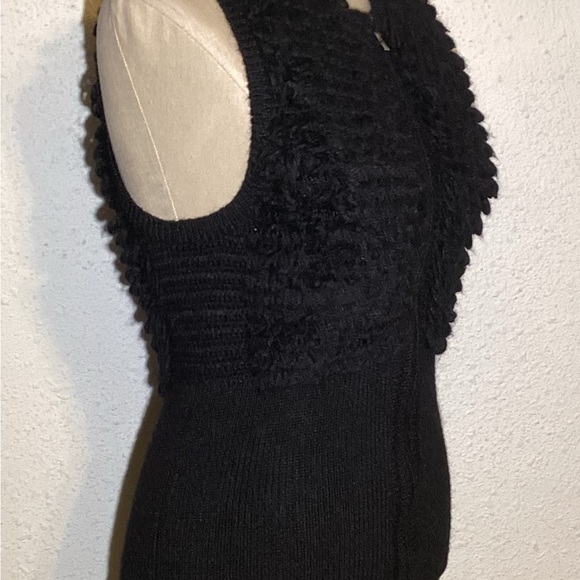 BCBG MaxAzria vest Alpaca Knit Sweater size small - Picture 4 of 8